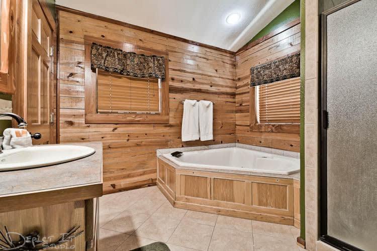 Secluded 2 Story Cabin Pool Wifi Smart Tvs يوريكا سبرينغز المظهر الخارجي الصورة